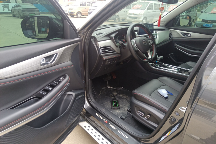 长安CS75 2020款 280T DCT尊贵型 国VI中控内饰20