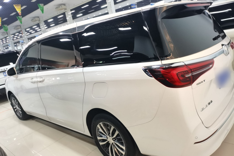 别克GL8 2022款 ES陆尊 653T 舒适型车身外观4