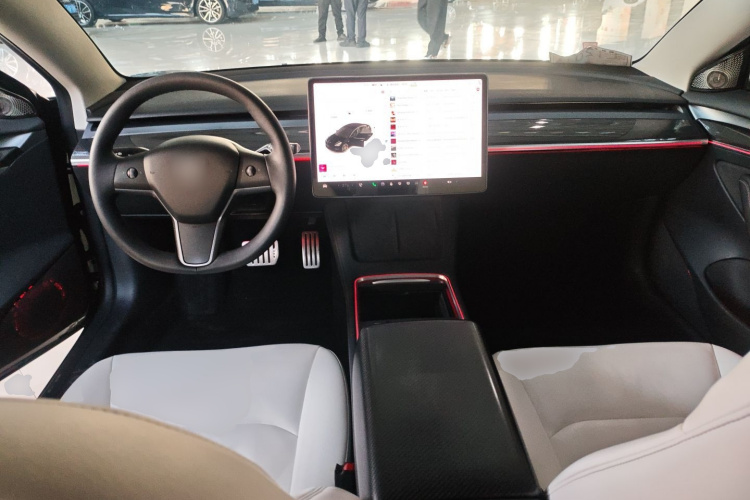 特斯拉 Model 3 2021款 Performance高性能全轮驱动版中控内饰12