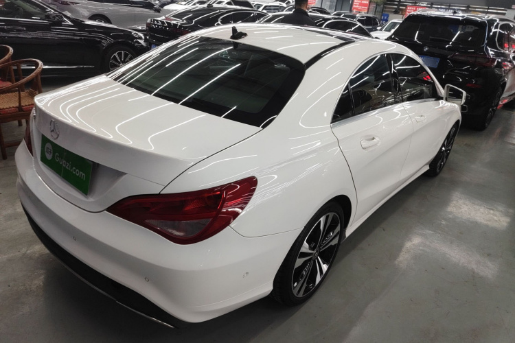 奔驰CLA 2018款 CLA 200 动感型车身外观6005