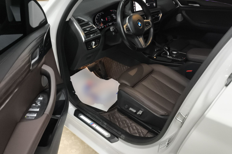 宝马X3 2022款 xDrive30i 领先型 M曜夜套装中控内饰7003