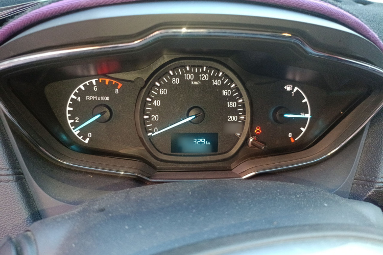 福特 福睿斯 2015款 1.5L 手动时尚型局部细节14