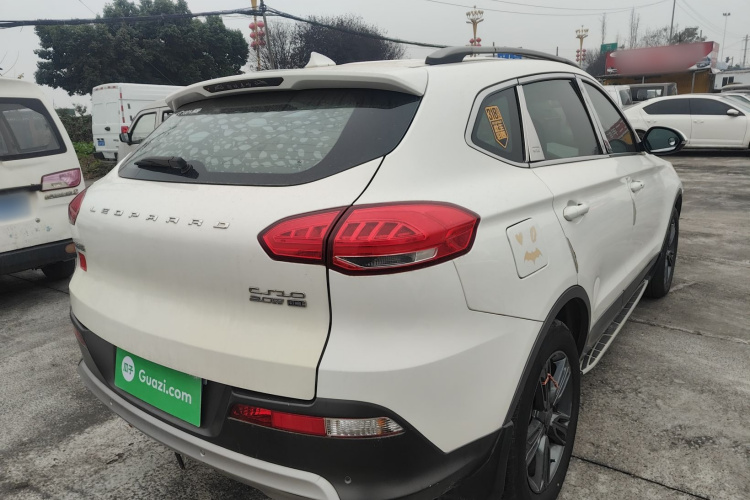 猎豹汽车 猎豹CS10 2017款 2.0T 自动都市型车身外观7