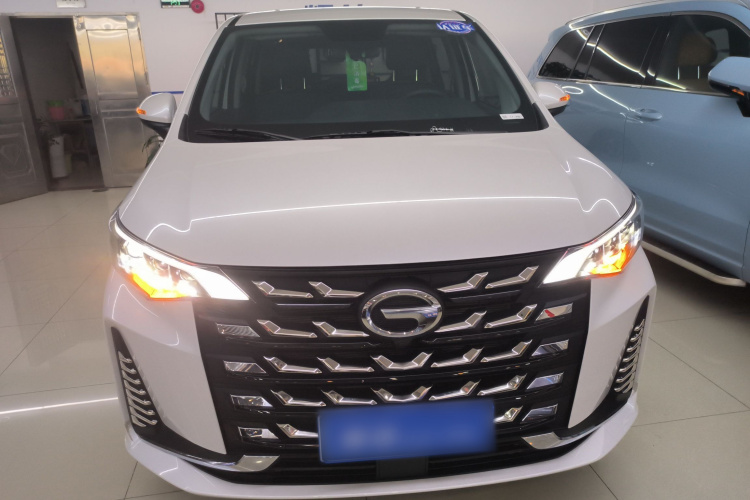 广汽传祺 传祺M6 2023款 PRO 270T DCT豪华版车身外观2