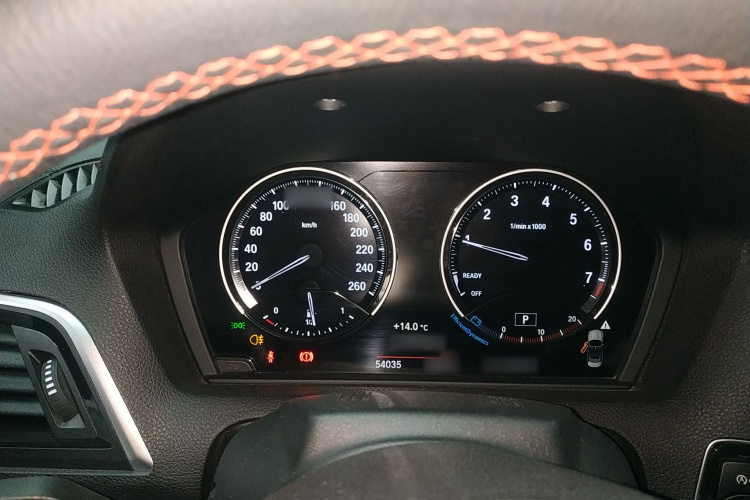 宝马2系(进口) 2018款 220i 敞篷轿跑车 运动设计套装局部细节14