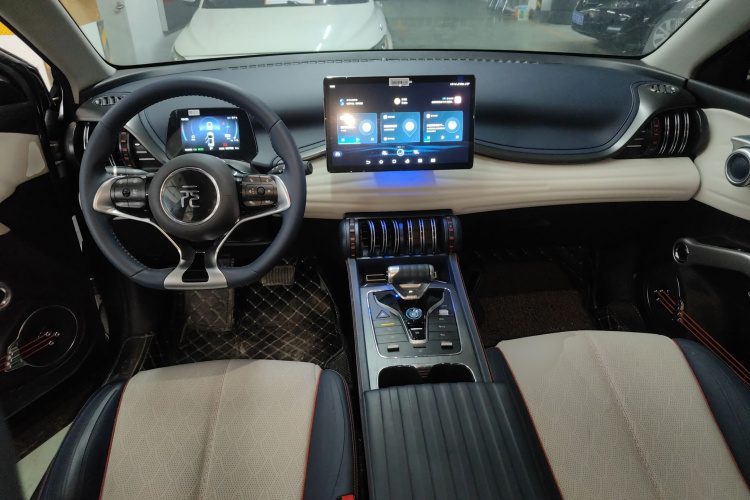 比亚迪 元PLUS 2022款 510KM 旗舰型中控内饰7002