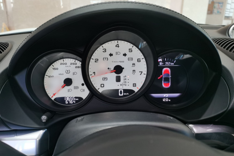保时捷718 2022款 Boxster T 2.0T局部细节14