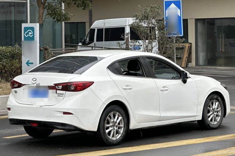 马自达3 昂克赛拉 2019款 云控版 三厢 1.5L 自动舒适型 国VI车身外观6006