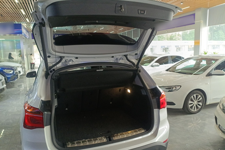 宝马X1 2019款 sDrive20Li 领先型局部细节23