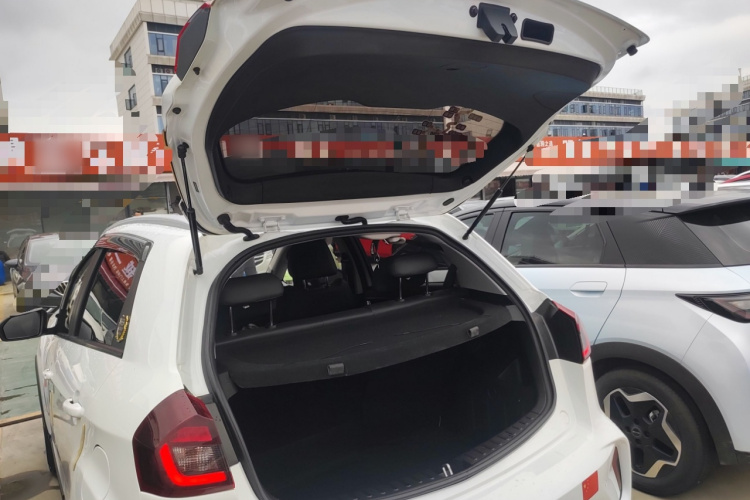 吉利汽车 远景X3 2021款 PRO 1.5L 手动精英型机舱底盘23