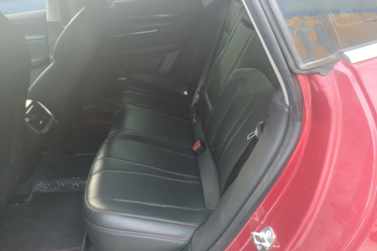 小鹏P7 2020款 后驱长续航智行版中控内饰21