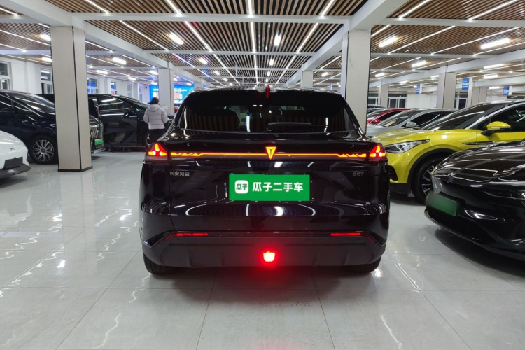 深蓝汽车 深蓝S07 2025款 215Max 华为乾崑智驾ADS SE增程版车身外观6