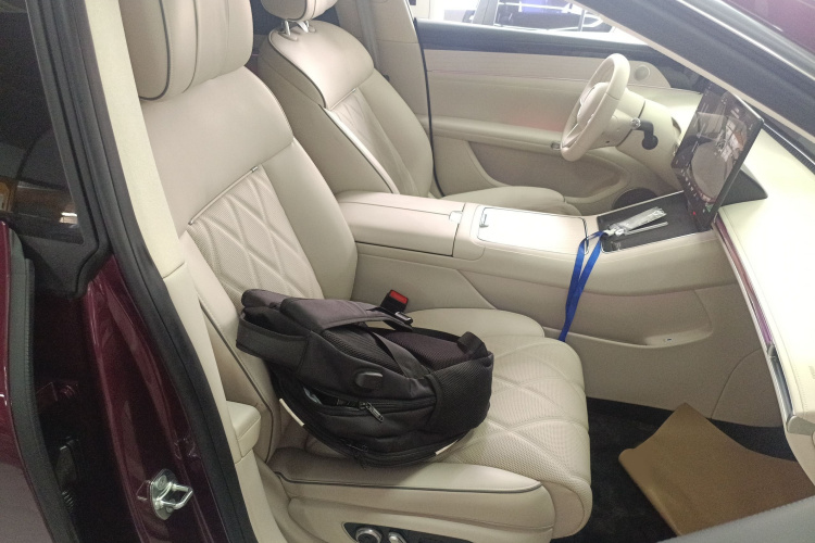 鸿蒙智行 享界S9 2024款 纯电 Ultra 四驱旗舰版局部细节41