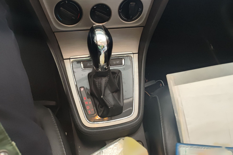 大众 朗逸 2013款 1.6L 自动舒适版局部细节18