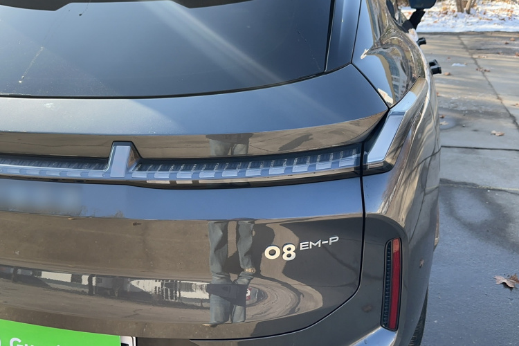 领克08 EM-P 2025款 120km 长续航Pro车身外观6005