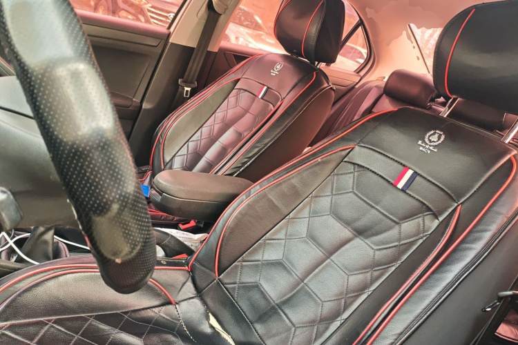 大众 捷达 2019款 梦想版 1.4L 手动时尚型中控内饰19