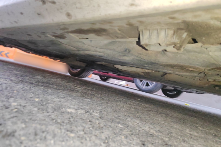 宝马1系 2020款 120i M运动套装局部细节9001