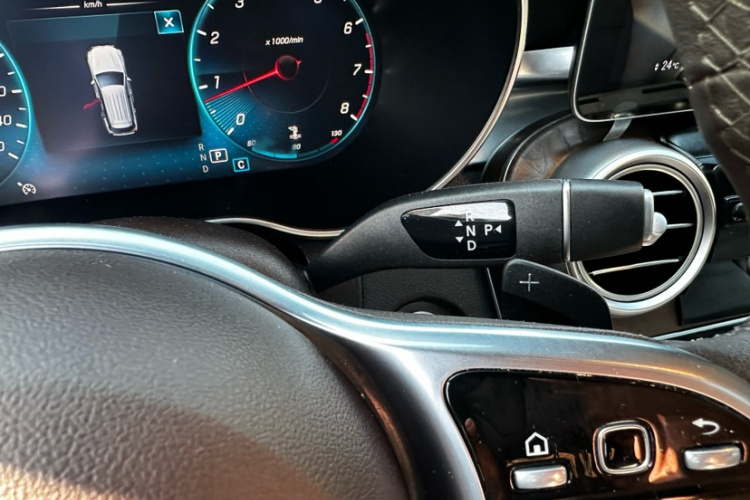 奔驰GLC 2021款 GLC 260 L 4MATIC 豪华型局部细节18