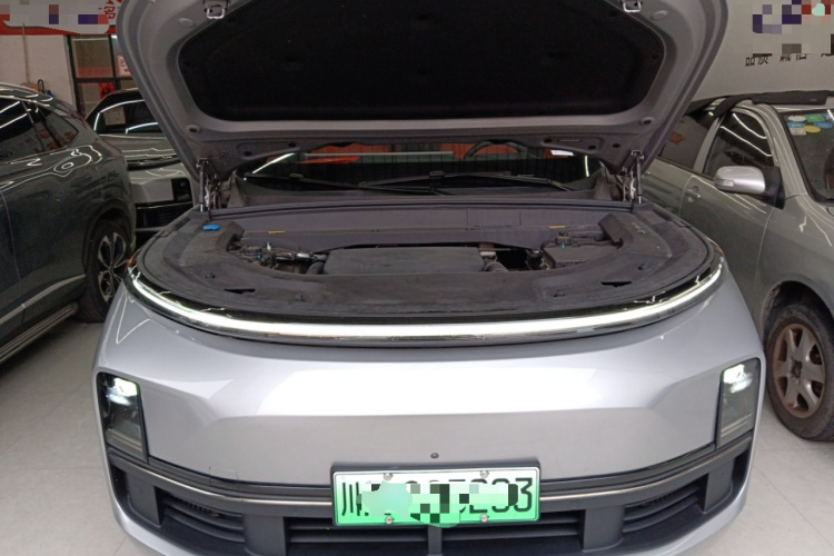 理想汽车 理想L9 2022款 Max机舱底盘24