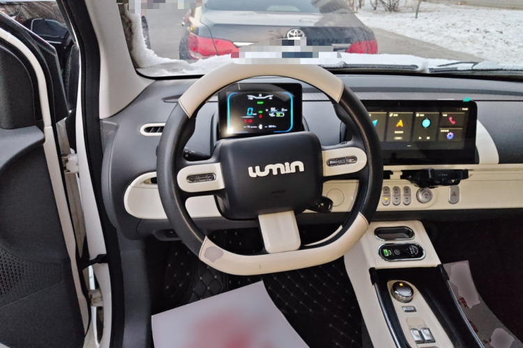 长安启源 长安Lumin 2022款 210km 香甜款中控内饰13