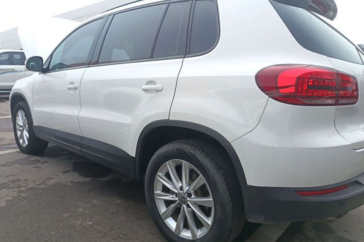 大众 途观 2017款 300TSI 自动两驱丝绸之路风尚版车身外观4