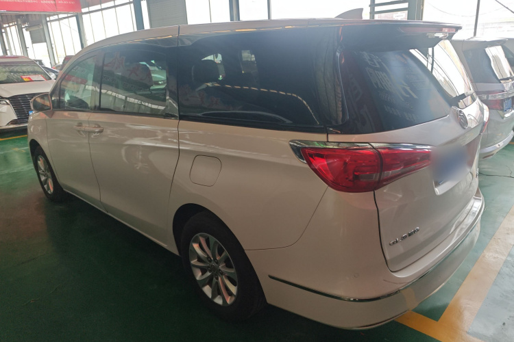 别克GL8 2017款 ES 28T 舒适型 国V车身外观6003