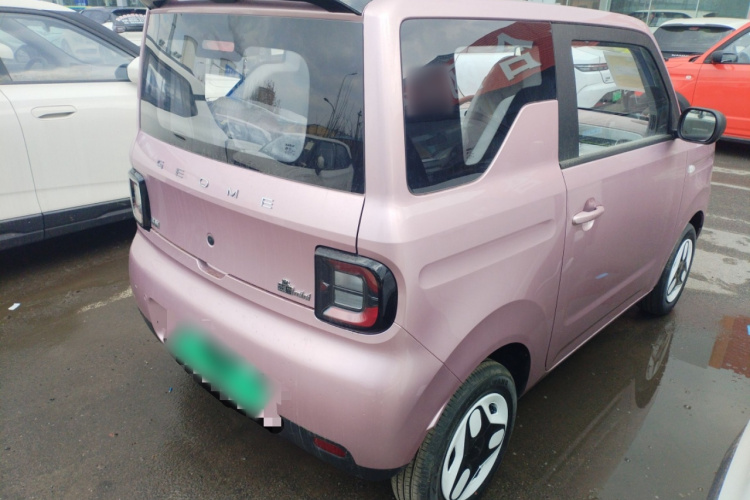 吉利银河 熊猫 2025款 210km 元气熊车身外观7