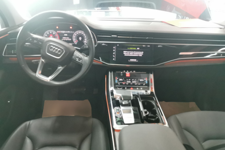 奥迪Q7 2020款 55 TFSI quattro S line运动型中控内饰12