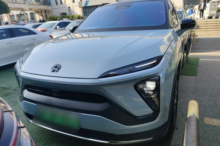 蔚来ES6 2020款 600KM 运动版车身外观2