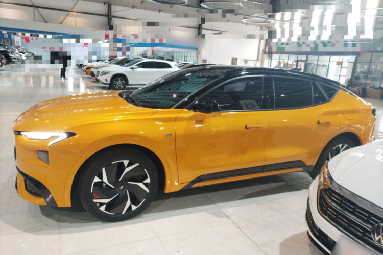 福特 蒙迪欧 2024款 2.0T E-混动运动版 ST-Line车身外观4