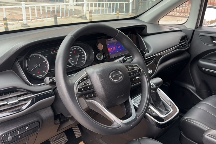 广汽传祺 传祺M6 2021款 270T DCT豪华版（七座）中控内饰7001