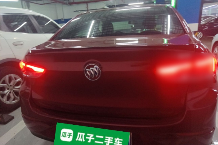 别克 英朗 2021款 改款 典范 1.5L 自动精英型车身外观6