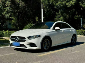 奔驰A级 2021款 A 180 L 运动轿车