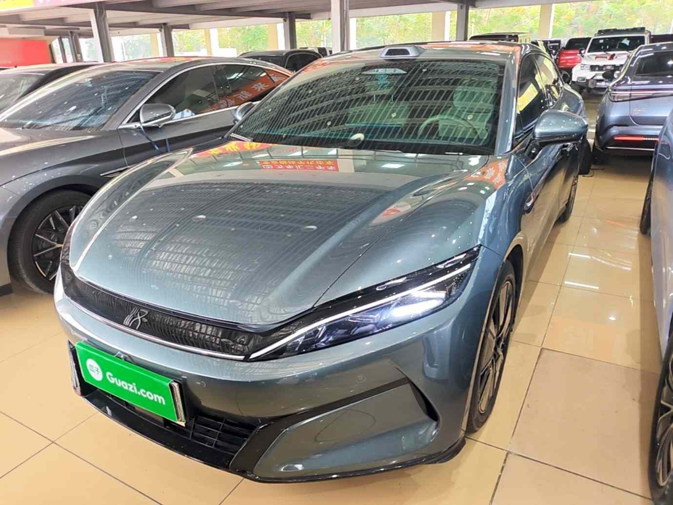 比亚迪 汉L 2025款 DM-i 200KM激光雷达尊享型(2)