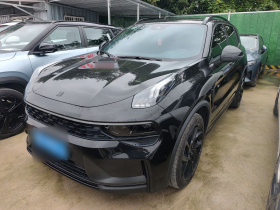 领克01 2021款 2.0TD 四驱暗夜版