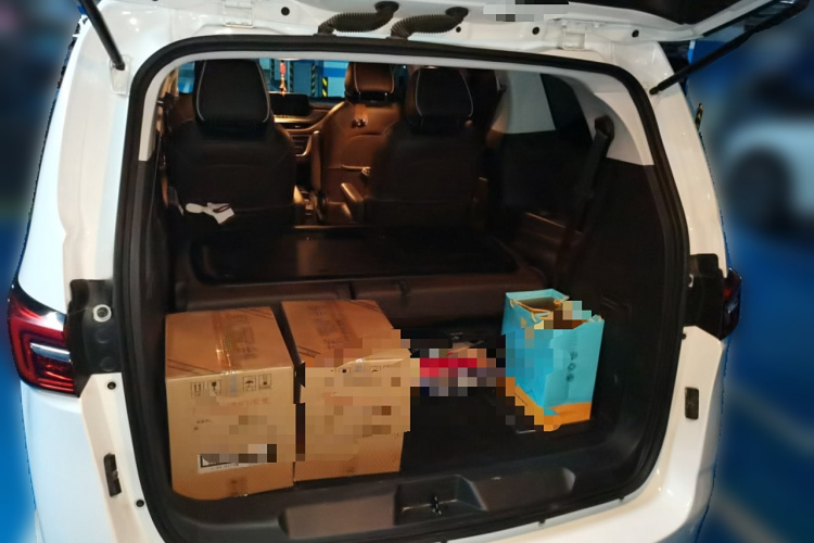 别克GL8 2022款 陆上公务舱 652T 豪华型局部细节23