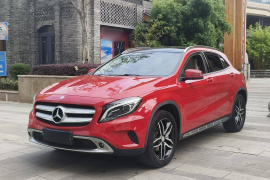 奔驰GLA 2016款 GLA 220 4MATIC 时尚型