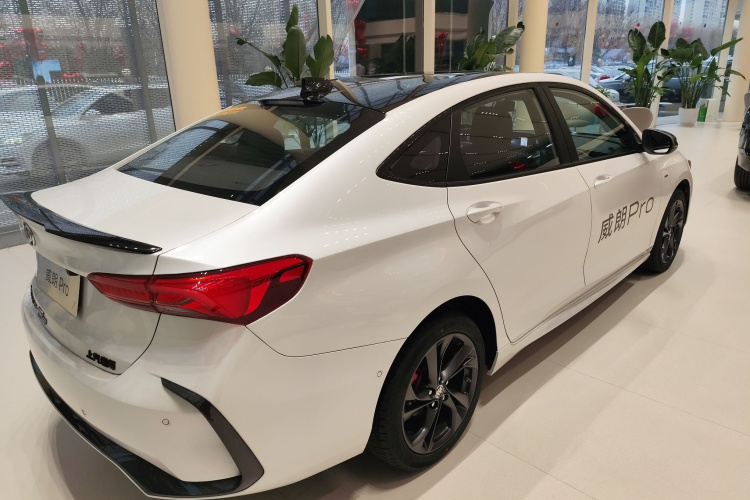 别克 威朗 2023款 Pro GS 疾风版车身外观7