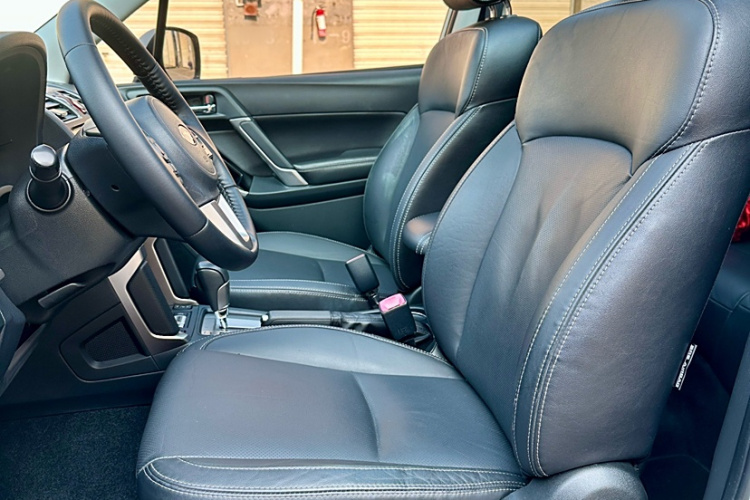 斯巴鲁 森林人 2016款 2.0i 豪华导航版中控内饰7005