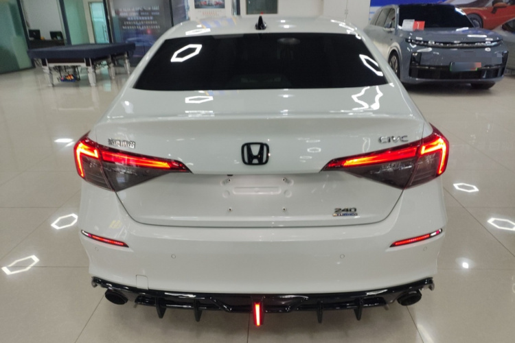 本田 思域 2022款 240TURBO CVT劲动版车身外观6004