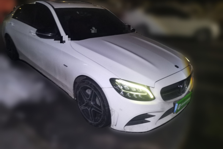 奔驰C级 2021款 C 260 星耀臻藏版车身外观3