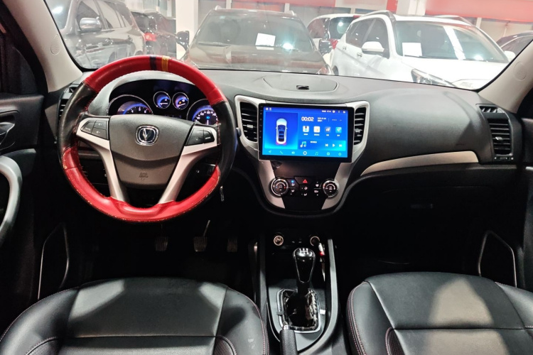 长安CS35 2016款 1.6L 手动豪华型 国V中控内饰12