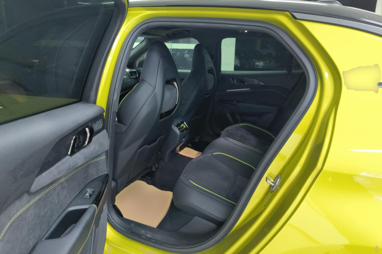 领克03 2021款 03+ 2.0TD 自动驭风版中控内饰21