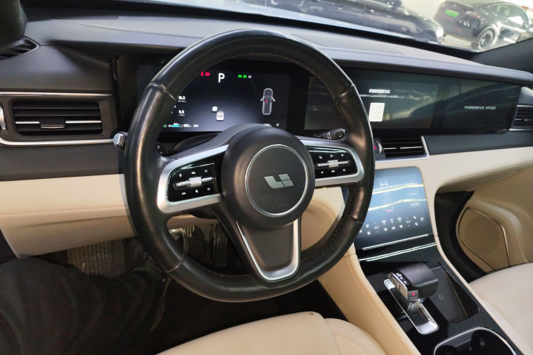 理想汽车 理想ONE 2021款 增程6座版中控内饰13