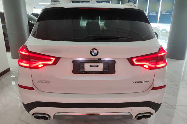宝马X3 2021款 xDrive25i 豪华套装车身外观6004