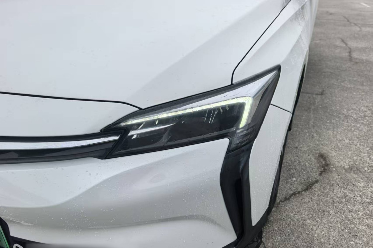 别克 微蓝6 2019款 互联智享型车身外观6012