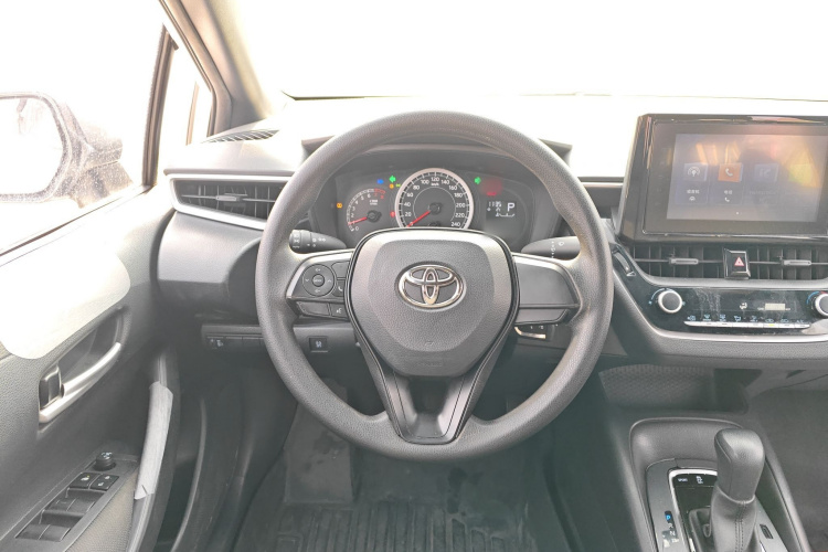 丰田 雷凌 2022款 改款 TNGA 1.5L CVT进取版中控内饰13