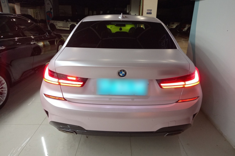 宝马3系 2022款 改款 325Li M运动套装车身外观6