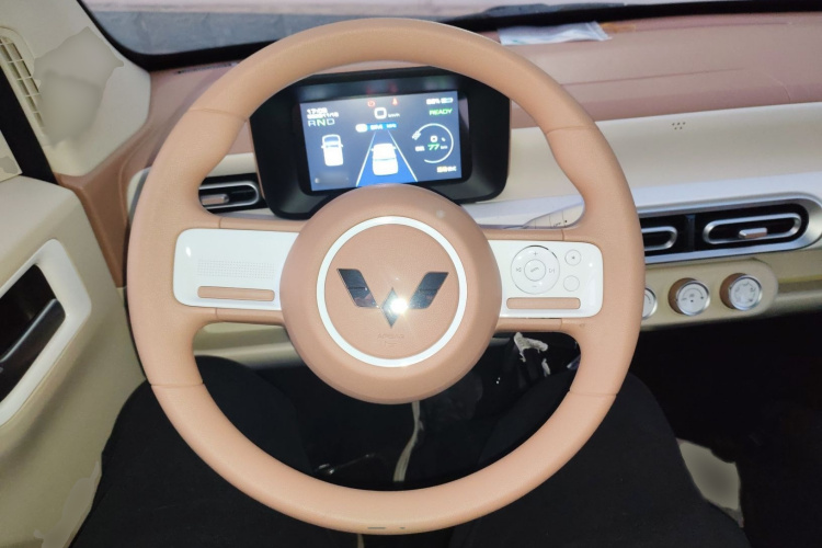 五菱汽车 宏光MINIEV 2024款 第三代 215km 青春版局部细节13