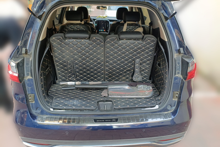 比亚迪 宋MAX 2018款 1.5T 自动智联豪华型 6座局部细节23